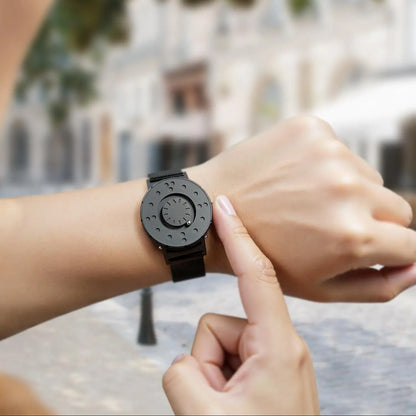 EUTOUR 2025 Magnetic Watch – Digital Men's – detail view