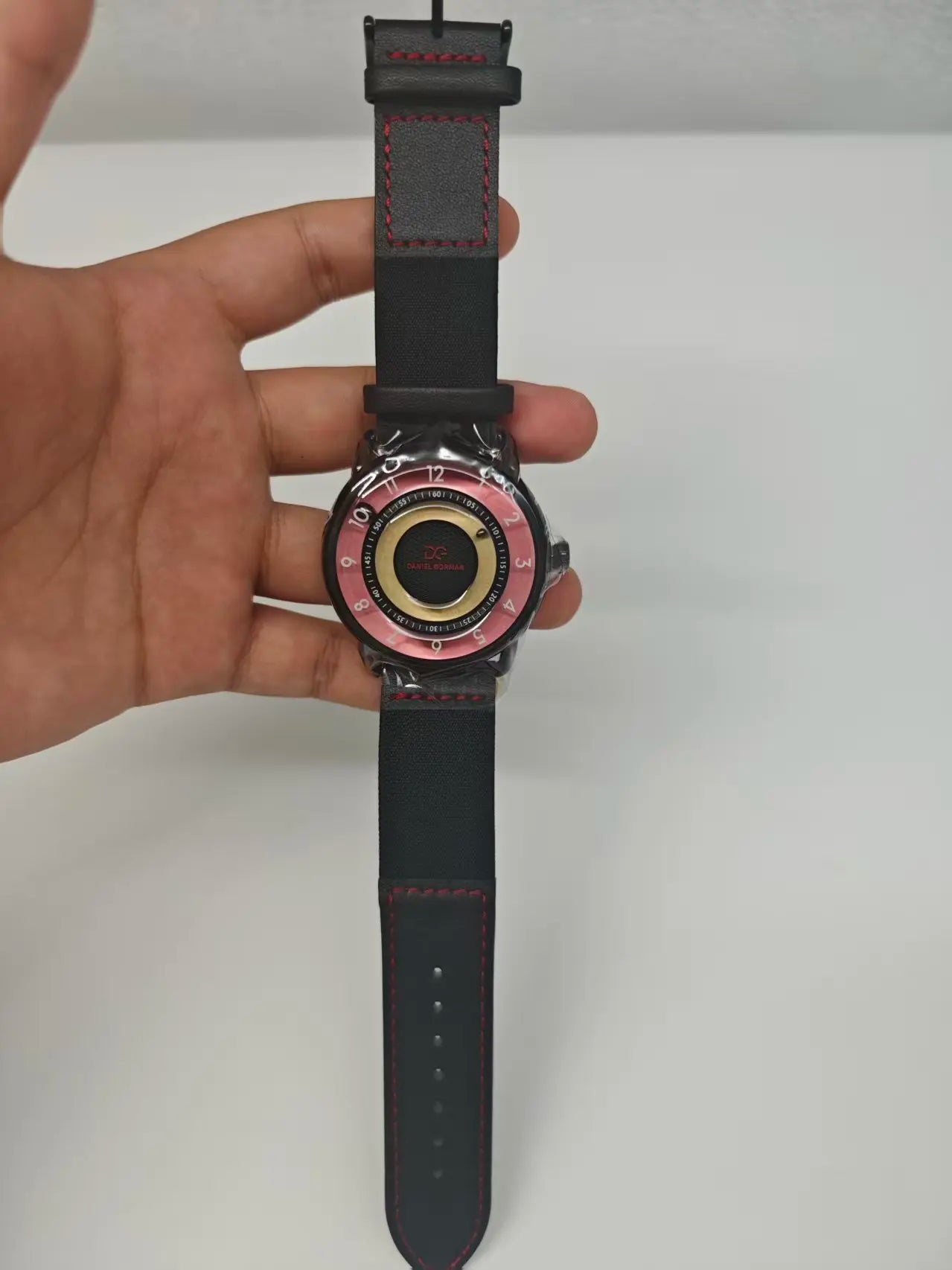 YK Daniel Gorman Year 2000 Magnetic Watch Y000 Models DG-Y000 Genuine Leather Quartz Chinese Watches 2026