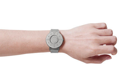 EUTOUR 2025 Magnetic Watch – Digital Men's – detail view