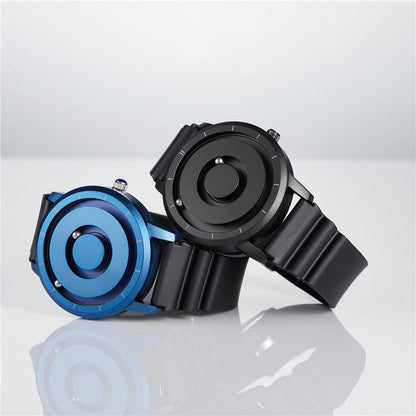 Simple Fashion Magnetic Ball Watch – Everyday Style – dial close-up